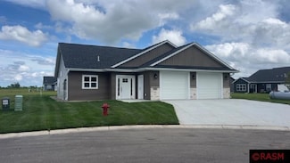 105 105 Gray Fox Path, Eagle Lake, MN 56024