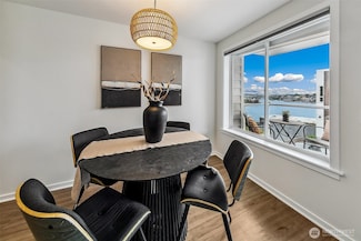 2432 Dexter Ave N Unit 201, Seattle, WA 98109