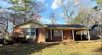 425 N Platte Rd, Fayetteville, NC 28303