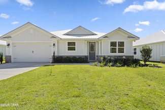 373 Bear Creek Blvd, Freeport, FL 32439