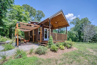 96 Goose Hill Rd, Chester, CT 06412