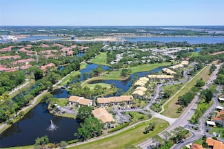 4622 Weybridge Unit 18, Sarasota, FL 34235