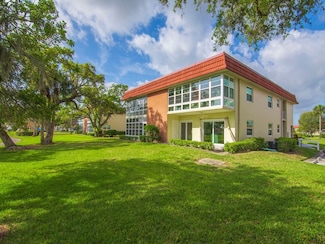 103 Royal Oak Dr Unit 206, Vero Beach, FL 32962