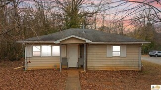 1021 Main St, Munfordville, KY 42765