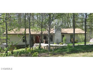 12502 Tower Rd, Doswell, VA 23047