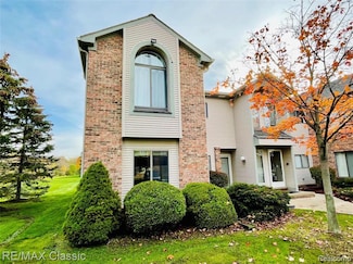 42670 Lilley Pointe Dr Unit 227, Canton, MI 48187