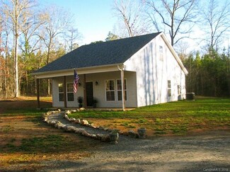4371 Simpson Rd, Edgemoor, SC 29712