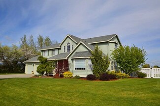 5724 N Vincent Rd, Newman Lake, WA 99025