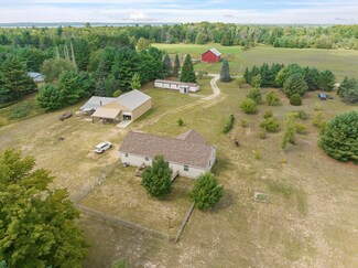 1632 Mann Rd, Cheboygan, MI 49721