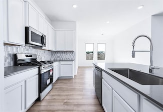 453 Pace Bend Ct, New Caney, TX 77357