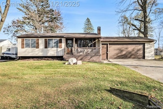 1517 Mackinaw Dr, Davison, MI 48423