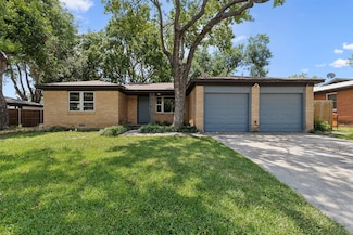6117 Saint Johns Ln, Fort Worth, TX 76114