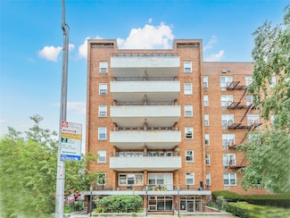 100-26 67th Rd Unit 4F, Flushing, NY 11375