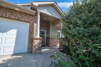 1926 Scarborough Dr, Columbia, MO 65201