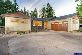 3483 NW Crest Dr, Corvallis, OR 97330
