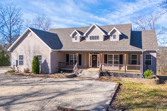 435 Trigger Cove Rd, Kirbyville, MO 65679