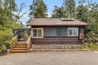 54105 S Circle Dr, Idyllwild, CA 92549