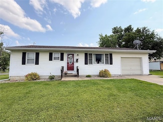 408 E Clay St, Edina, MO 63537