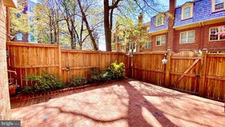 5104 Heritage Ln, Alexandria, VA 22311