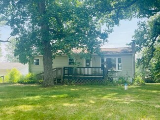 19901 Doyle Rd, Gregory, MI 48137