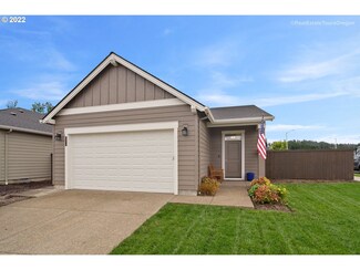1470 N Broadway St, Estacada, OR 97023