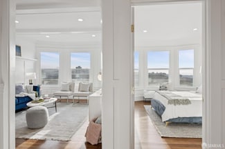 1449 Hyde St Unit 4, San Francisco, CA 94109