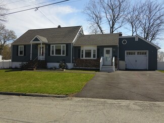 10 Evergreen Ave, Methuen, MA 01844