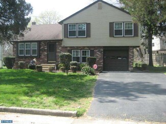 128 Cottage Ave, Moorestown, NJ 08057