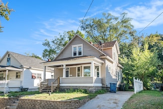 905 W Forest Ave, Muskegon, MI 49441