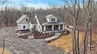 434 Summit Woods Rd, Roaring Brook Township, PA 18444