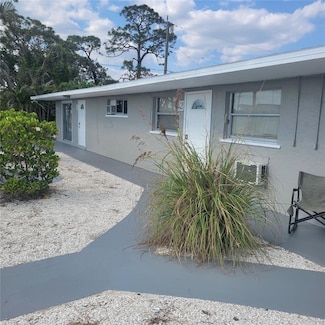 2021 Pennsylvania Ave Unit 5, Englewood, FL 34224