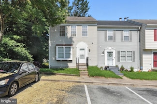 1013 Huntsworth Ct, Capitol Heights, MD 20743