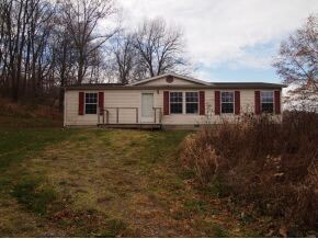 5428 S Black Ankle Rd, Bloomfield, IN 47424