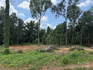 501 Providence Rd, Gaffney, SC 29341