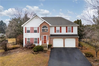 105 Scotty Dr, Easton, PA 18045
