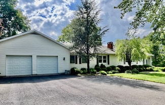 64 Hoagland Rd, Blairstown, NJ 07825