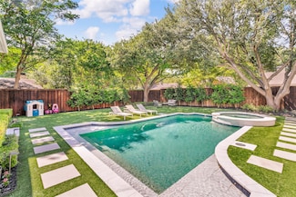 3845 N Versailles Ave, Dallas, TX 75209