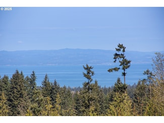 112 Chasewood Dr, Port Angeles, WA 98363
