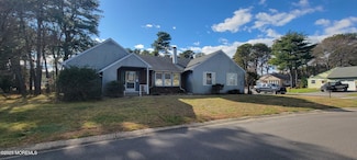 6 Holyoke Ct, Whiting, NJ 08759