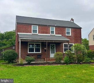 220 Farnham Rd, Havertown, PA 19083