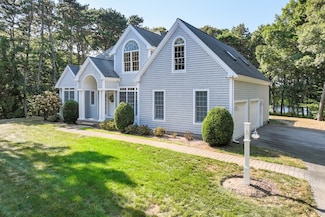 3 Eldridge Pond Rd, Harwich, MA 02645