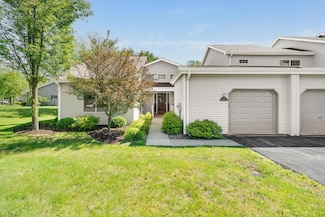 31 Sandalwood Ln, Rhinebeck, NY 12572