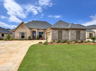 1016 Kensington Dr, Flowood, MS 39232