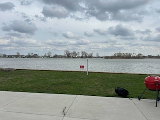 114 Mobile Ln, Big Lake, MO 64437