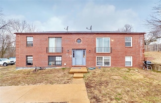 285 Mount Everest Dr, Fenton, MO 63026