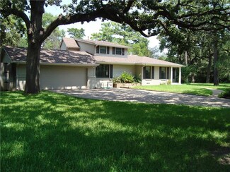 1205 N Irving Heights Dr, Irving, TX 75061