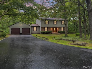 127 Hilltop Trail, Eureka, MO 63025