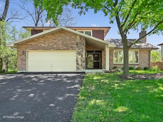 5721 Vial Pkwy, La Grange, IL 60525