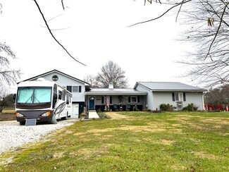 5576 E Gadde Bridge Ln, Olney, IL 62450