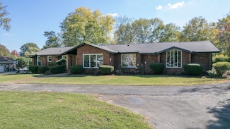 205 Bluegrass Dr, Hendersonville, TN 37075